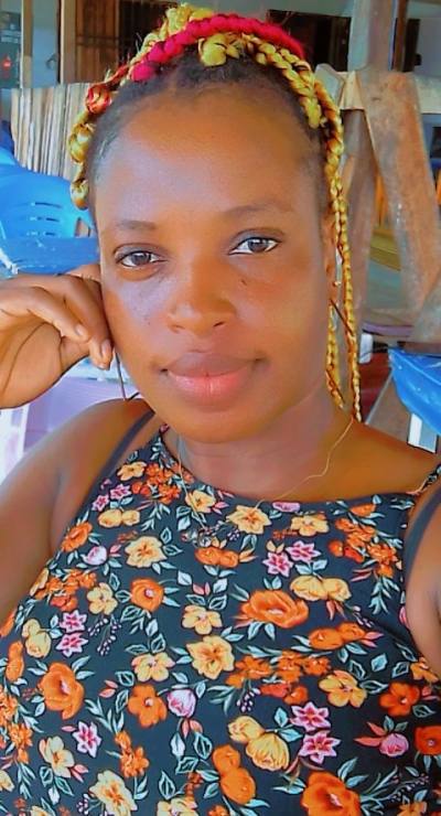 Florina 34 ans Kribi Cameroun