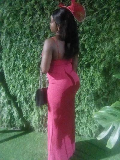 Felicité 26 ans Douala Cameroun