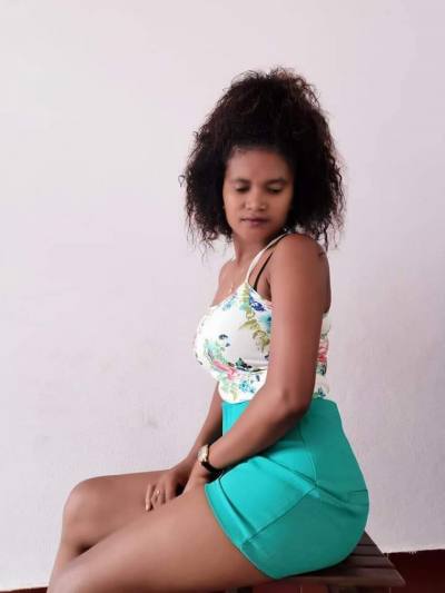 Lauraine 32 ans Toamasina Madagascar