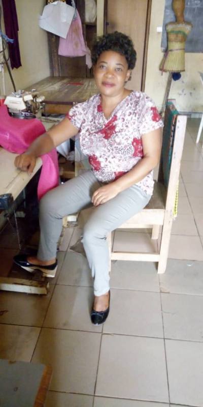 Juliette  54 Jahre Yaoundé Kamerun