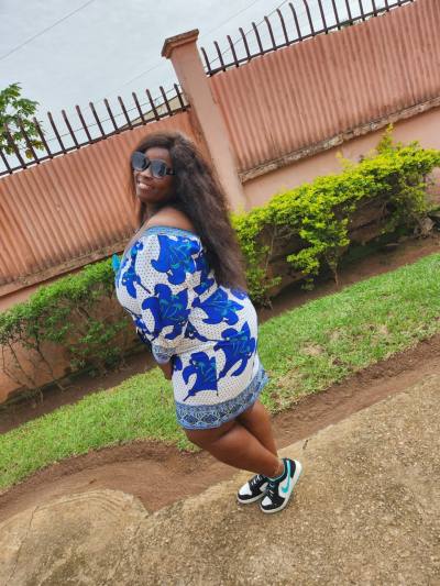 Ronda  34 ans Centre Cameroun