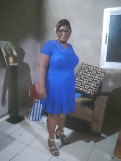 Nicole 59 ans Yaoundé  Cameroun