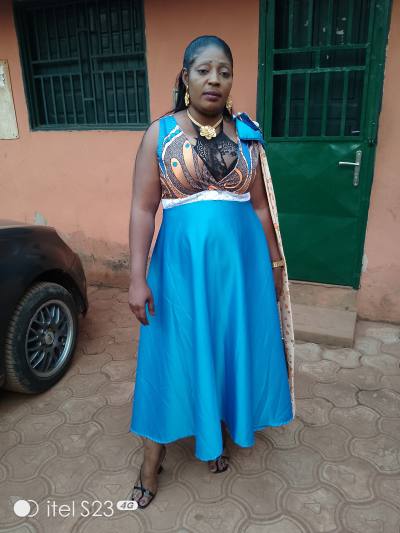 Cecile 43 Jahre Yaoundé Kamerun