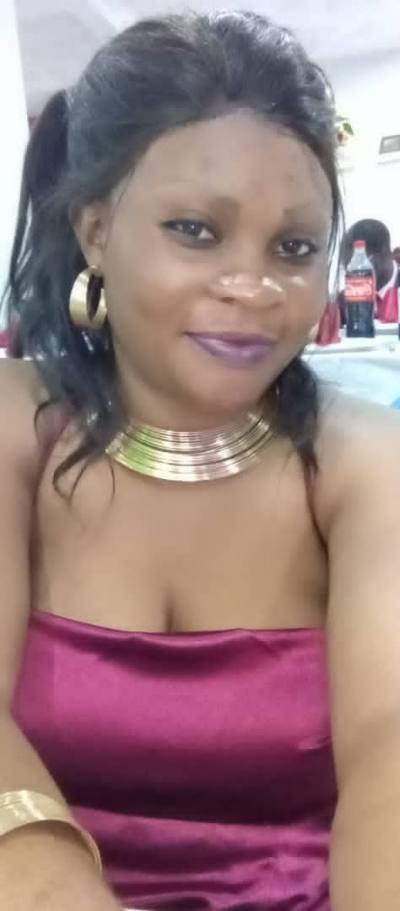 Gladys 31 ans Mfoundi Cameroun