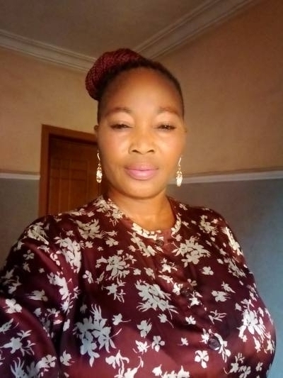 Anne 48 ans Lagos Nigeria