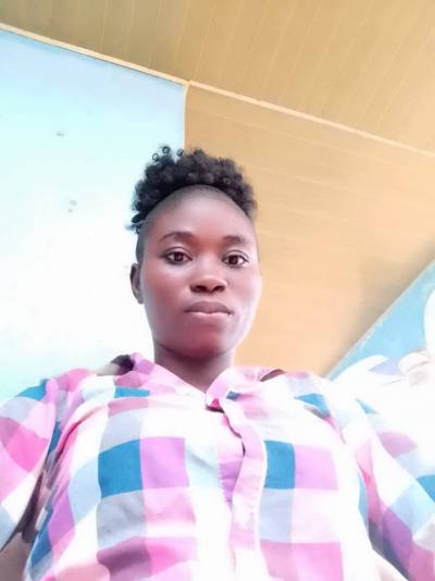 Arlette 29 Jahre Douala Kamerun