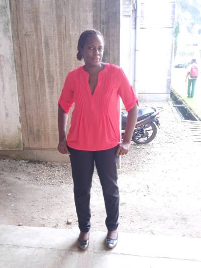 Gaelle 38 ans Douala Cameroun