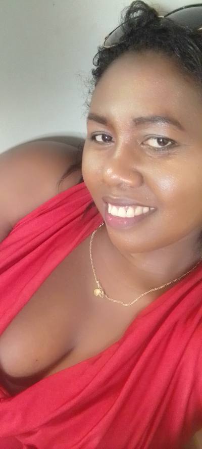 Marcelline  43 ans Diego  Madagascar