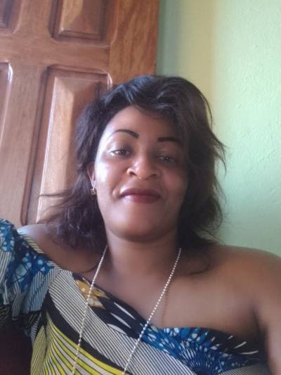 Neline Site de rencontre femme black Madagascar rencontres célibataires 25 ans