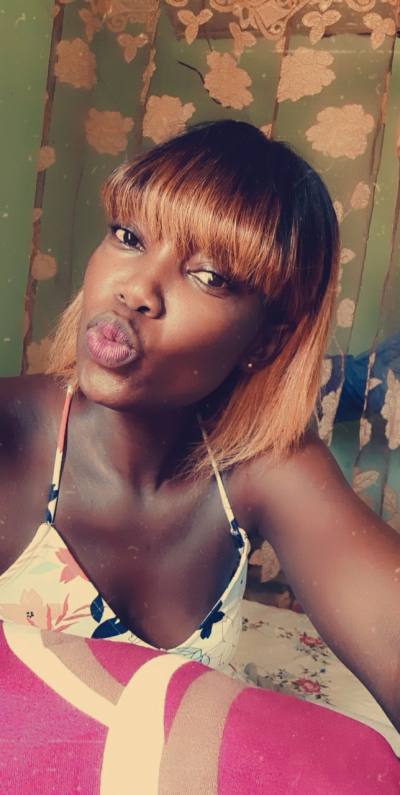 Gabriella 37 ans Yaoundé Cameroun