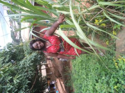 Lina 33 ans Yaoundé Cameroun