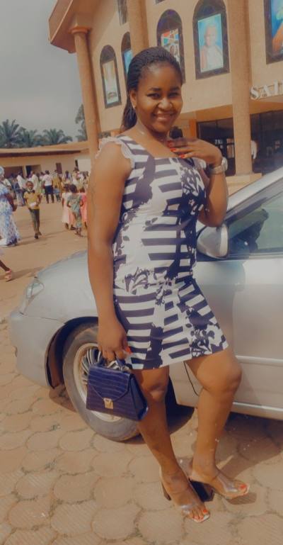 Clotilde 35 ans Yaounde Cameroun